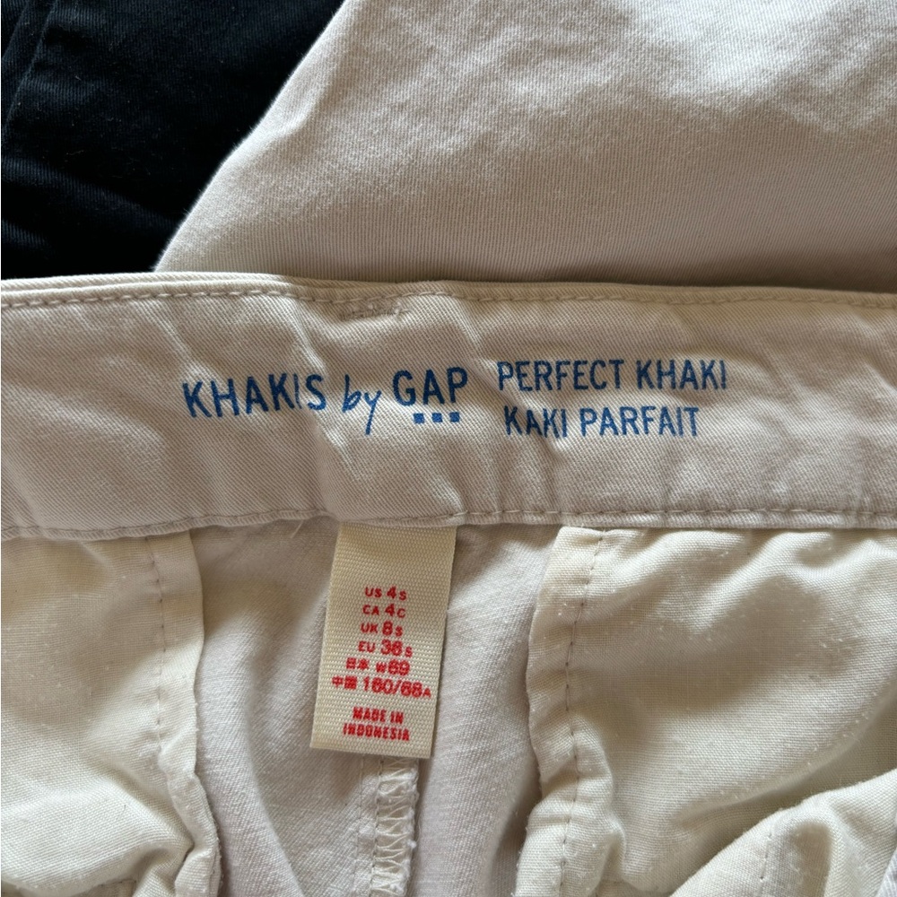 Bundle of Women's "Perfect Khaki" Pants GAP 4 black pain and light tan pair